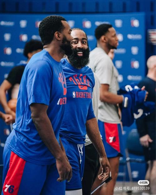 德转英超俱乐部身价排名：阿森纳12.9亿第1、曼城切尔西二三位（德转发布英超俱乐部身价榜：阿森纳以12.9亿登顶，曼城、切尔西分列二三位）