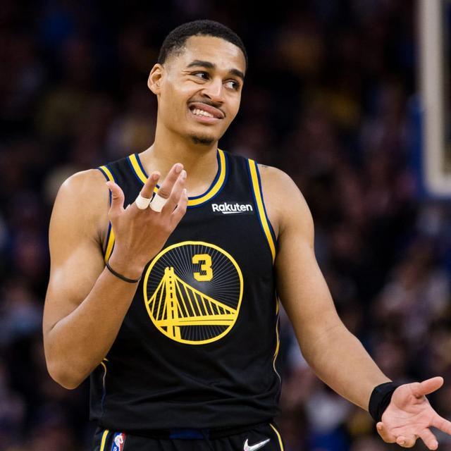 记者：阿森纳已告知水晶宫他们无意激活埃泽的解约金条款（记者：阿森纳已通知水晶宫，暂无意触发埃泽解约金条款）