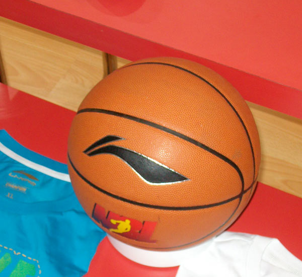 罗马诺：皇马退出科纳特争夺战，利物浦不会无限期等球员决定（罗马诺：皇马已退出科纳特竞争，利物浦不打算无限期等待球员表态）