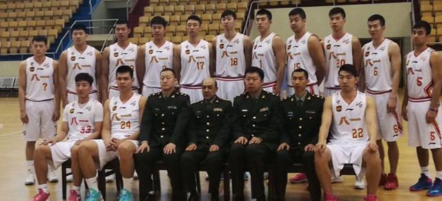 开拓者官方：主力中锋克林根因生病明日对阵雷霆出战成疑（开拓者官方：克林根因病，明日战雷霆出战存疑）