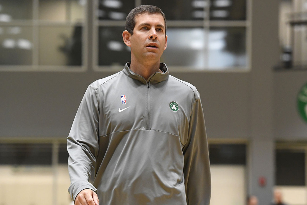 本泽马：皇马缺少有经验的人，能站出来说“这个地方你做错了”（本泽马称皇马缺乏能站出来直言指错的老将）